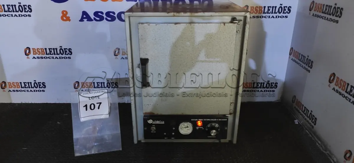 LOTE 107 - 01 ESTUFA DE ESTERELIZAÇÃO. (NO ESTADO) ATENÇÃO! FAZER A VISITAÇÃO ANTES DE ARREMATAR, NÃO SABEMOS SE FUNCIONA. LEILÃO NÃO TEM GARANTIA E NEM DEVOLUÇÃO, SUJEITO A POSSÍVEIS AVARIAS VISÍVEIS/OCULTAS E/OU AUSÊNCIA DE COMPONENTES.
