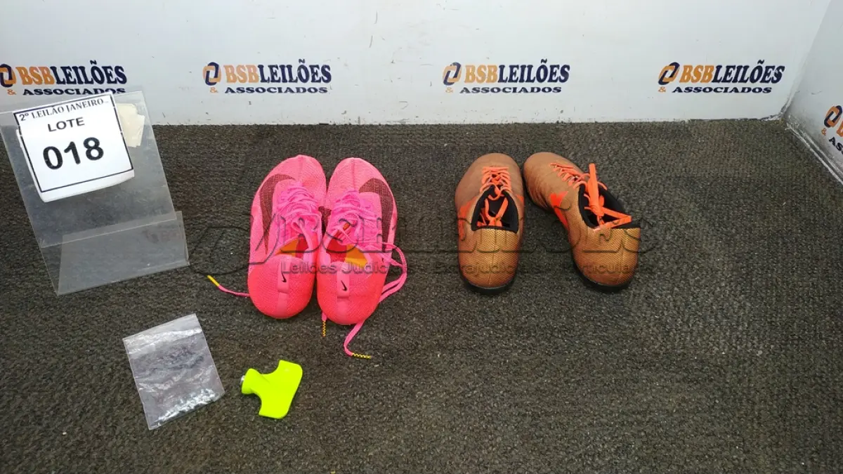 LOTE 018 - 02 CHUTEIRAS PARA PISTA DE ATLETISMO. (NO ESTADO) ATENÇÃO! FAZER A VISITAÇÃO ANTES DE ARREMATAR, NÃO SABEMOS SE FUNCIONA. LEILÃO NÃO TEM GARANTIA E NEM DEVOLUÇÃO, SUJEITO A POSSÍVEIS AVARIAS VISÍVEIS/OCULTAS E/OU AUSÊNCIA DE COMPONENTES.