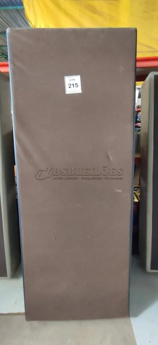 LOTE 215 - 02 BASE DE COLCHÃO,98 CM X 1,58CM. (NO ESTADO EM QUE SE ENCONTRA. SUJEITO A AVARIAS OCULTAS/VISÍVEIS.) N/A