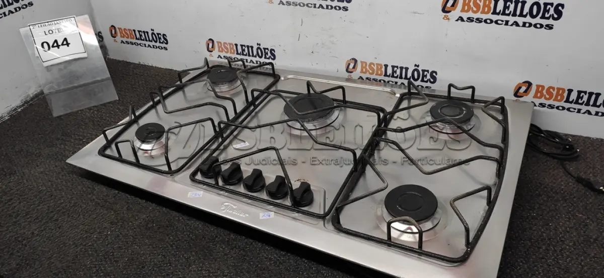 LOTE 044 - 01 COOKTOP MARCA FISCHER. (NO ESTADO) ATENÇÃO! FAZER A VISITAÇÃO ANTES DE ARREMATAR, NÃO SABEMOS SE FUNCIONA. LEILÃO NÃO TEM GARANTIA E NEM DEVOLUÇÃO, SUJEITO A POSSÍVEIS AVARIAS VISÍVEIS/OCULTAS E/OU AUSÊNCIA DE COMPONENTES.
