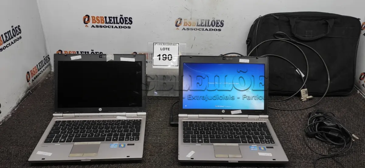 LOTE 190 - 02 NOTEBOOKS MARCA HP COM 01 FONTE E 01 PASTA. (NO ESTADO) ATENÇÃO! FAZER A VISITAÇÃO ANTES DE ARREMATAR, NÃO SABEMOS SE FUNCIONA. LEILÃO NÃO TEM GARANTIA E NEM DEVOLUÇÃO, SUJEITO A POSSÍVEIS AVARIAS VISÍVEIS/OCULTAS E/OU AUSÊNCIA DE COMPONENTES.