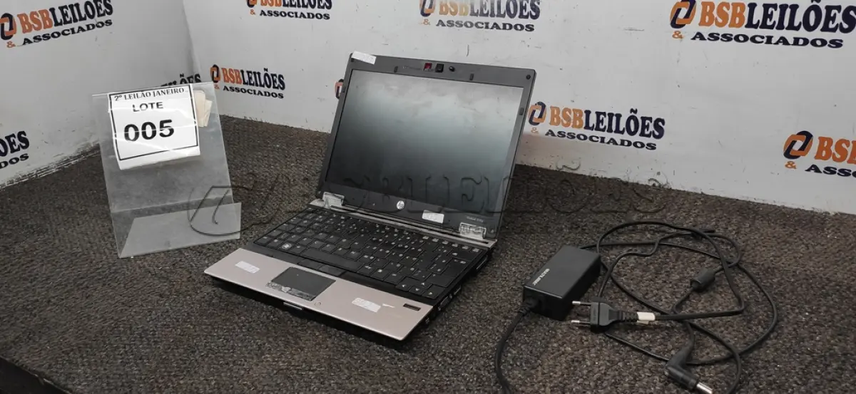LOTE 005 - 01 NOTEBOOK MARCA HP COM FONTE. (NO ESTADO) ATENÇÃO! FAZER A VISITAÇÃO ANTES DE ARREMATAR, NÃO SABEMOS SE FUNCIONA. LEILÃO NÃO TEM GARANTIA E NEM DEVOLUÇÃO, SUJEITO A POSSÍVEIS AVARIAS VISÍVEIS/OCULTAS E/OU AUSÊNCIA DE COMPONENTES.