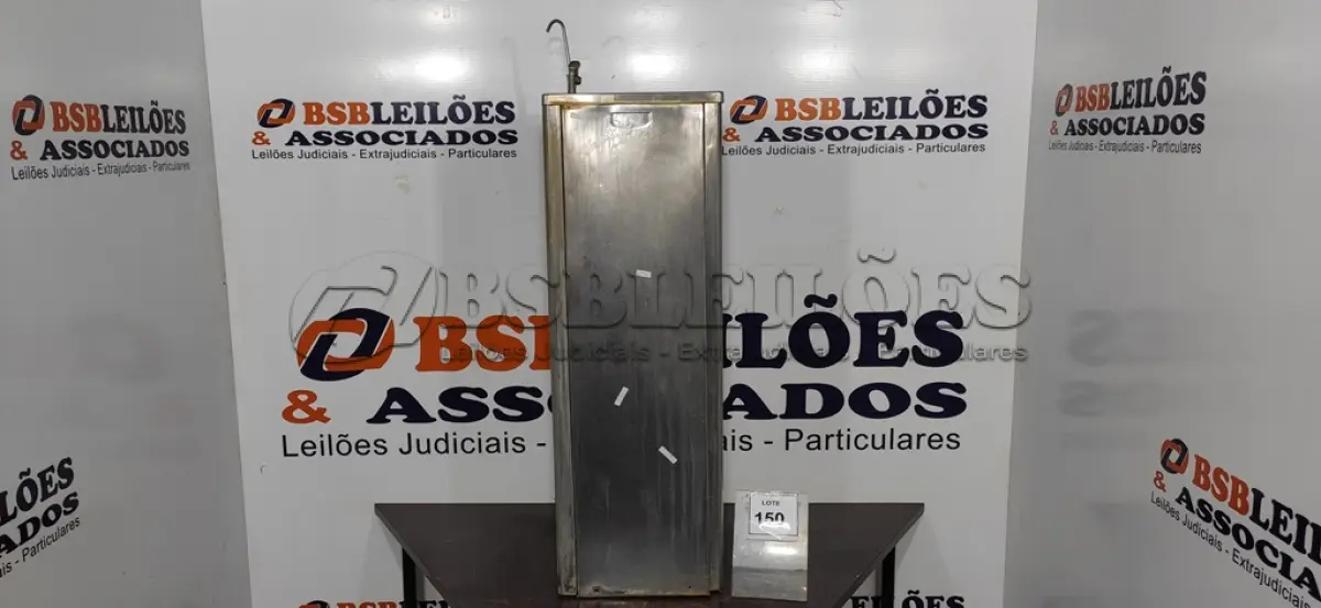 LOTE 150 - 01 BEBEDOURO EM INOX. (NO ESTADO) ATENÇÃO! FAZER A VISITAÇÃO ANTES DE ARREMATAR, NÃO SABEMOS SE FUNCIONA. LEILÃO NÃO TEM GARANTIA E NEM DEVOLUÇÃO, SUJEITO A POSSÍVEIS AVARIAS VISÍVEIS/OCULTAS E/OU AUSÊNCIA DE COMPONENTES.