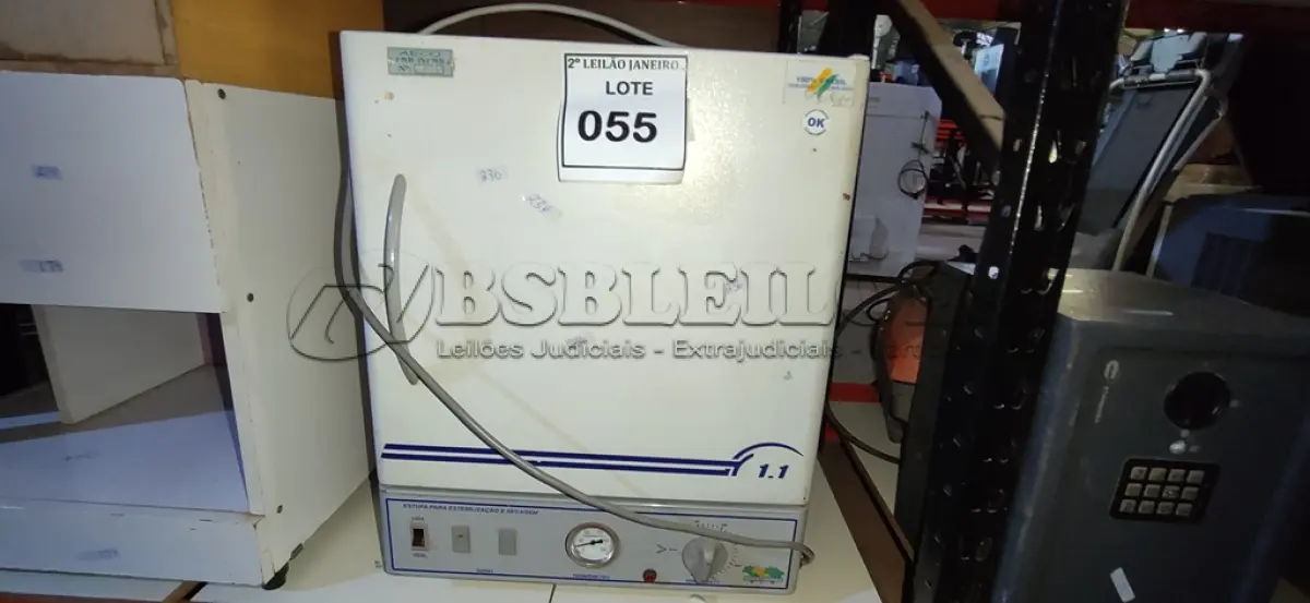 LOTE 055 - 01 ESTUFA DE ESTERELIZAÇÃO. (NO ESTADO) ATENÇÃO! FAZER A VISITAÇÃO ANTES DE ARREMATAR, NÃO SABEMOS SE FUNCIONA. LEILÃO NÃO TEM GARANTIA E NEM DEVOLUÇÃO, SUJEITO A POSSÍVEIS AVARIAS VISÍVEIS/OCULTAS E/OU AUSÊNCIA DE COMPONENTES.