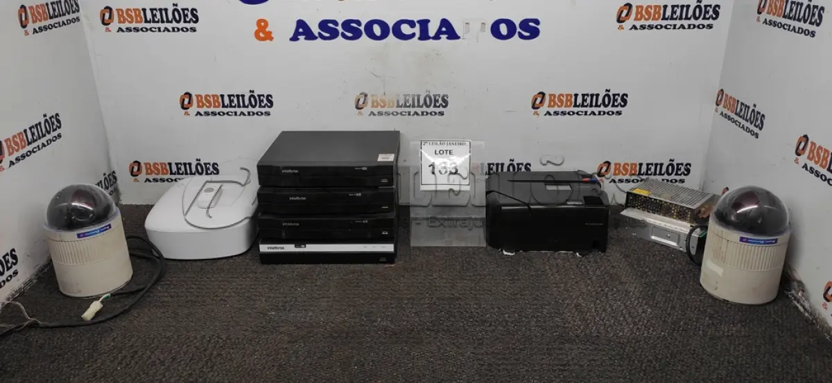 LOTE 133 - 01 FONTE DE ALIMENTAÇÃO MARCA INTELBRAS, 01 RELÓGIO DE PONTO, 02 CÂMERAS DE MONITORAMENTO E 04 DVRS MARCA INTELBRAS. (NO ESTADO) ATENÇÃO! FAZER A VISITAÇÃO ANTES DE ARREMATAR, NÃO SABEMOS SE FUNCIONA. LEILÃO NÃO TEM GARANTIA E NEM DEVOLUÇÃO, SUJEITO A POSSÍVEIS AVARIAS VISÍVEIS/OCULTAS E/OU AUSÊNCIA DE COMPONENTES.