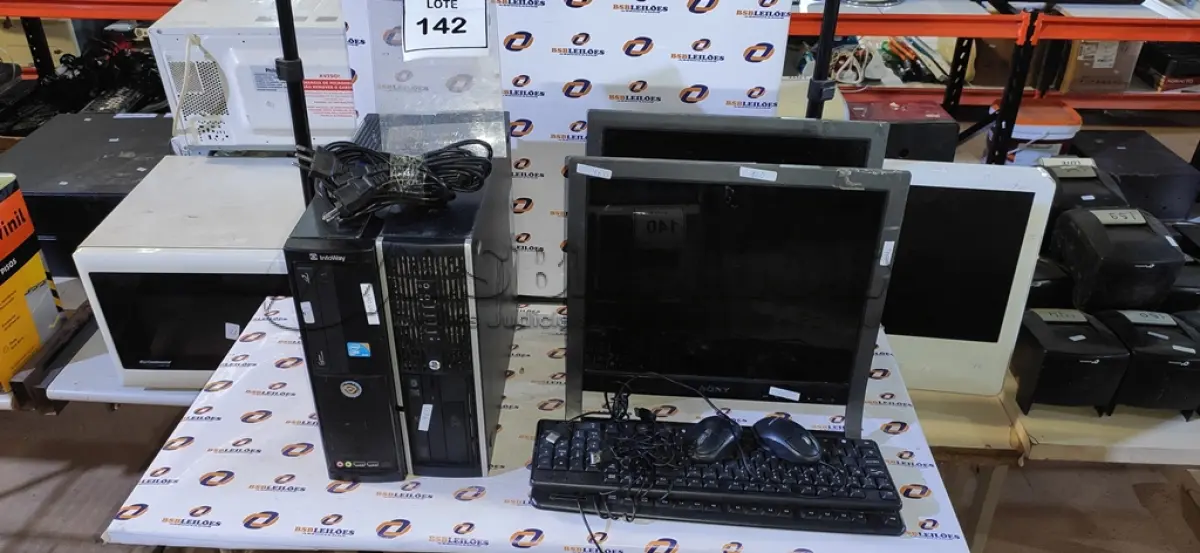 LOTE 142 - 02 CPUS, 02 MONITORES PROFISSIONAIS MARCA SONY, 02 TECLADOS E 02 MOUSES. (NO ESTADO) ATENÇÃO! FAZER A VISITAÇÃO ANTES DE ARREMATAR, NÃO SABEMOS SE FUNCIONA. LEILÃO NÃO TEM GARANTIA E NEM DEVOLUÇÃO, SUJEITO A POSSÍVEIS AVARIAS VISÍVEIS/OCULTAS E/OU AUSÊNCIA DE COMPONENTES.