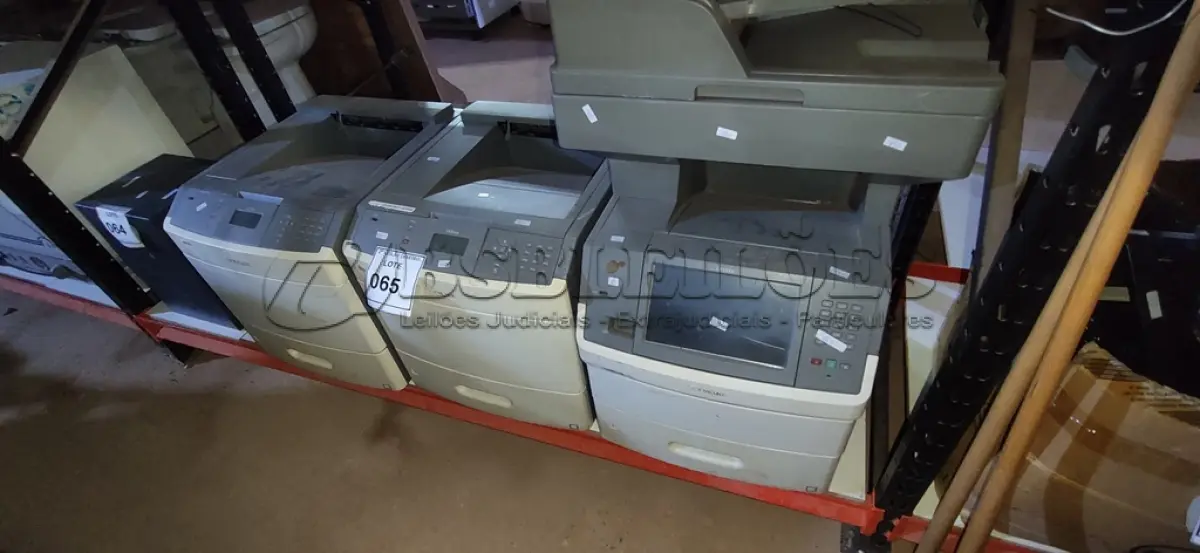 LOTE 065 - 03 IMPRESSORAS MARCA LEXMARK MODELOS DIVERSOS. (NO ESTADO) ATENÇÃO! FAZER A VISITAÇÃO ANTES DE ARREMATAR, NÃO SABEMOS SE FUNCIONA. LEILÃO NÃO TEM GARANTIA E NEM DEVOLUÇÃO, SUJEITO A POSSÍVEIS AVARIAS VISÍVEIS/OCULTAS E/OU AUSÊNCIA DE COMPONENTES.