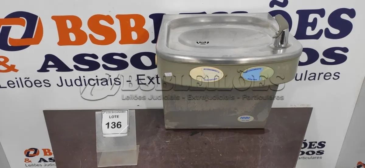 LOTE 136 - 01 BEBEDOURO DE PAREDE EM INOX MARA IBBL. (NO ESTADO) ATENÇÃO! FAZER A VISITAÇÃO ANTES DE ARREMATAR, NÃO SABEMOS SE FUNCIONA. LEILÃO NÃO TEM GARANTIA E NEM DEVOLUÇÃO, SUJEITO A POSSÍVEIS AVARIAS VISÍVEIS/OCULTAS E/OU AUSÊNCIA DE COMPONENTES.