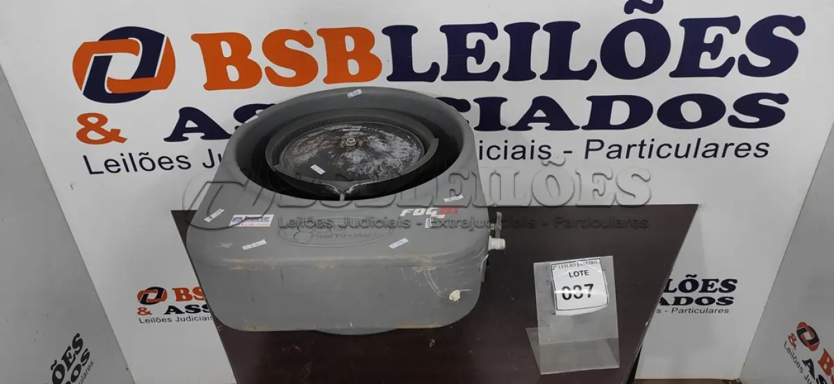 LOTE 037 - 01 CLIMATIZADOR DE AR INDUSTRIAL PORTÁTIL MODELO EBONE FOG III MARCA AG. (NO ESTADO) ATENÇÃO! FAZER A VISITAÇÃO ANTES DE ARREMATAR, NÃO SABEMOS SE FUNCIONA. LEILÃO NÃO TEM GARANTIA E NEM DEVOLUÇÃO, SUJEITO A POSSÍVEIS AVARIAS VISÍVEIS/OCULTAS E/OU AUSÊNCIA DE COMPONENTES.