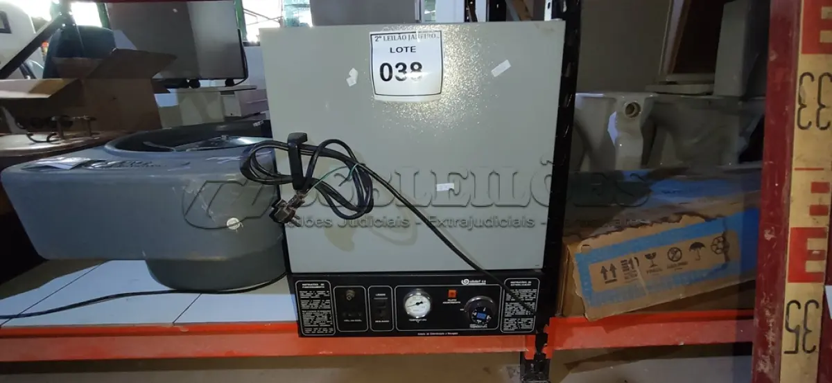 LOTE 038 - 01 ESTUFA DE ESTERELIZAÇÃO. (NO ESTADO) ATENÇÃO! FAZER A VISITAÇÃO ANTES DE ARREMATAR, NÃO SABEMOS SE FUNCIONA. LEILÃO NÃO TEM GARANTIA E NEM DEVOLUÇÃO, SUJEITO A POSSÍVEIS AVARIAS VISÍVEIS/OCULTAS E/OU AUSÊNCIA DE COMPONENTES.