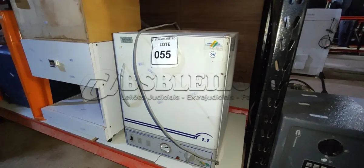 LOTE 055 - 01 ESTUFA DE ESTERELIZAÇÃO. (NO ESTADO) ATENÇÃO! FAZER A VISITAÇÃO ANTES DE ARREMATAR, NÃO SABEMOS SE FUNCIONA. LEILÃO NÃO TEM GARANTIA E NEM DEVOLUÇÃO, SUJEITO A POSSÍVEIS AVARIAS VISÍVEIS/OCULTAS E/OU AUSÊNCIA DE COMPONENTES.