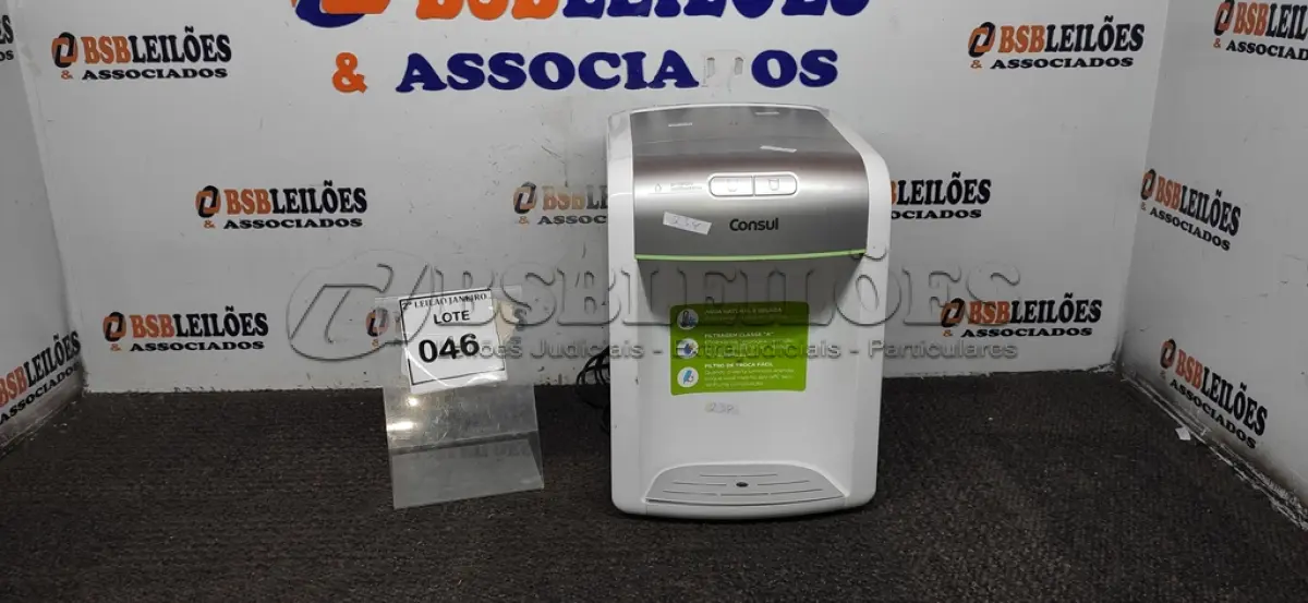 LOTE 046 - 01 PURIFICADOR DE ÁGUA. (NO ESTADO) ATENÇÃO! FAZER A VISITAÇÃO ANTES DE ARREMATAR, NÃO SABEMOS SE FUNCIONA. LEILÃO NÃO TEM GARANTIA E NEM DEVOLUÇÃO, SUJEITO A POSSÍVEIS AVARIAS VISÍVEIS/OCULTAS E/OU AUSÊNCIA DE COMPONENTES.