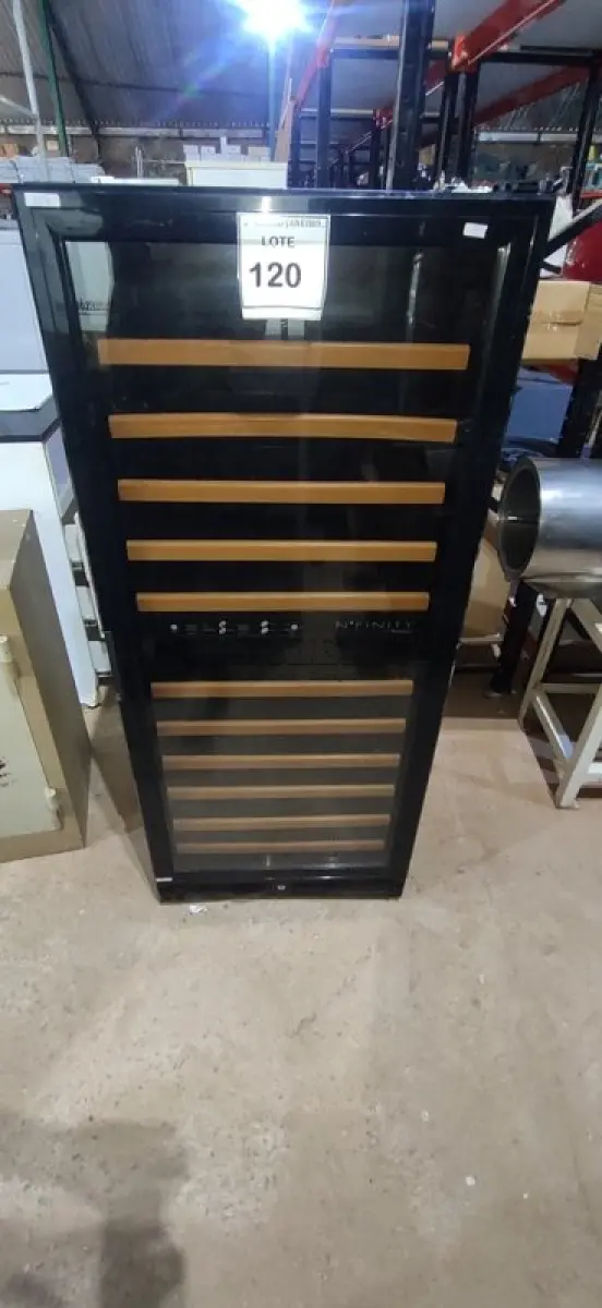 LOTE 120 - 01 ADEGA CLIMATIZADA PARA VINHOS 110V MARCA N’FINITY. (NO ESTADO) ATENÇÃO! FAZER A VISITAÇÃO ANTES DE ARREMATAR, NÃO SABEMOS SE FUNCIONA. LEILÃO NÃO TEM GARANTIA E NEM DEVOLUÇÃO, SUJEITO A POSSÍVEIS AVARIAS VISÍVEIS/OCULTAS E/OU AUSÊNCIA DE COMPONENTES.