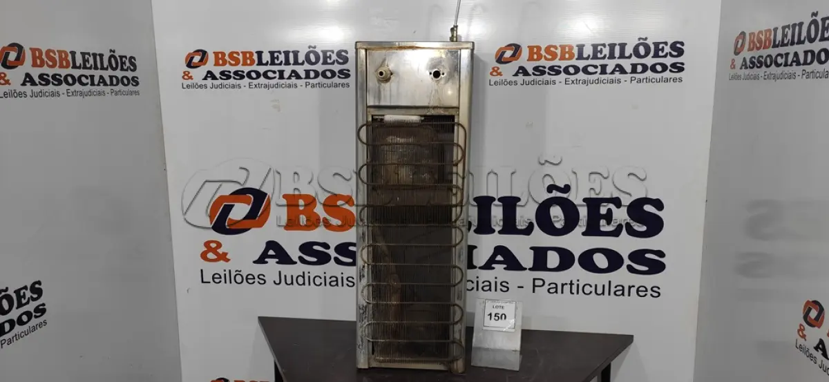 LOTE 150 - 01 BEBEDOURO EM INOX. (NO ESTADO) ATENÇÃO! FAZER A VISITAÇÃO ANTES DE ARREMATAR, NÃO SABEMOS SE FUNCIONA. LEILÃO NÃO TEM GARANTIA E NEM DEVOLUÇÃO, SUJEITO A POSSÍVEIS AVARIAS VISÍVEIS/OCULTAS E/OU AUSÊNCIA DE COMPONENTES.