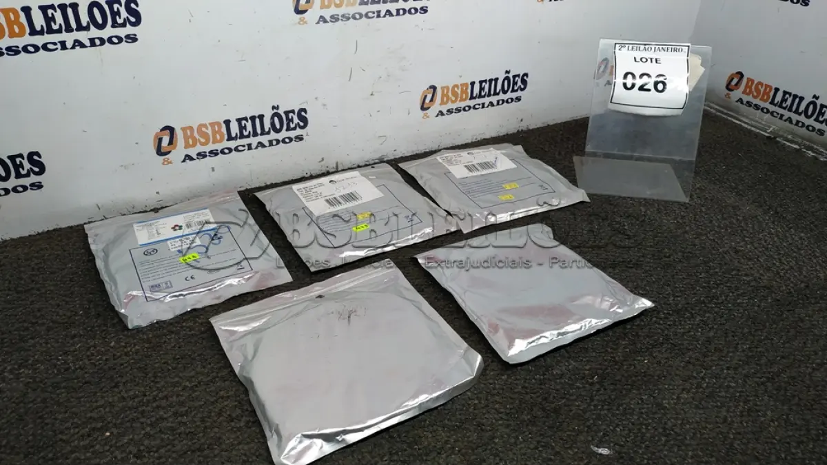LOTE 026 - 05 FITAS LED DE 5M. (NO ESTADO) ATENÇÃO! FAZER A VISITAÇÃO ANTES DE ARREMATAR, NÃO SABEMOS SE FUNCIONA. LEILÃO NÃO TEM GARANTIA E NEM DEVOLUÇÃO, SUJEITO A POSSÍVEIS AVARIAS VISÍVEIS/OCULTAS E/OU AUSÊNCIA DE COMPONENTES.