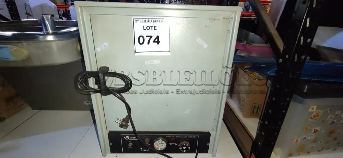 LOTE 074 - 01 ESTUFA DE ESTERELIZAÇÃO. (NO ESTADO) ATENÇÃO! FAZER A VISITAÇÃO ANTES DE ARREMATAR, NÃO SABEMOS SE FUNCIONA. LEILÃO NÃO TEM GARANTIA E NEM DEVOLUÇÃO, SUJEITO A POSSÍVEIS AVARIAS VISÍVEIS/OCULTAS E/OU AUSÊNCIA DE COMPONENTES.