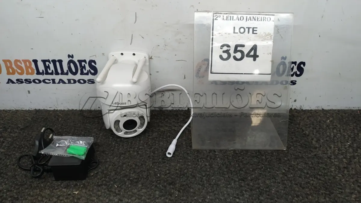 LOTE 354 - 01 CÂMERA IP WIFI A PROVA D’ÁGUA COM VISÃO NOTURNA RASTREIO DE PESSOAS TRANSLAÇÃO E INCLINAÇÃO 360 GRAU APPS YOOSEE (PRODUTO NOVO). (NO ESTADO) ATENÇÃO! FAZER A VISITAÇÃO ANTES DE ARREMATAR, NÃO SABEMOS SE FUNCIONA. LEILÃO NÃO TEM GARANTIA E NEM DEVOLUÇÃO, SUJEITO A POSSÍVEIS AVARIAS VISÍVEIS/OCULTAS E/OU AUSÊNCIA DE COMPONENTES.
