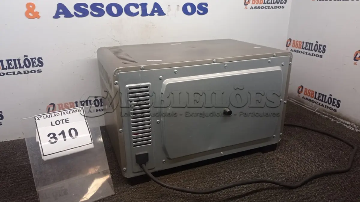 LOTE 310 - 01 FORNO ELÉTRICO MARCA OSTER. (NO ESTADO) ATENÇÃO! FAZER A VISITAÇÃO ANTES DE ARREMATAR, NÃO SABEMOS SE FUNCIONA. LEILÃO NÃO TEM GARANTIA E NEM DEVOLUÇÃO, SUJEITO A POSSÍVEIS AVARIAS VISÍVEIS/OCULTAS E/OU AUSÊNCIA DE COMPONENTES.