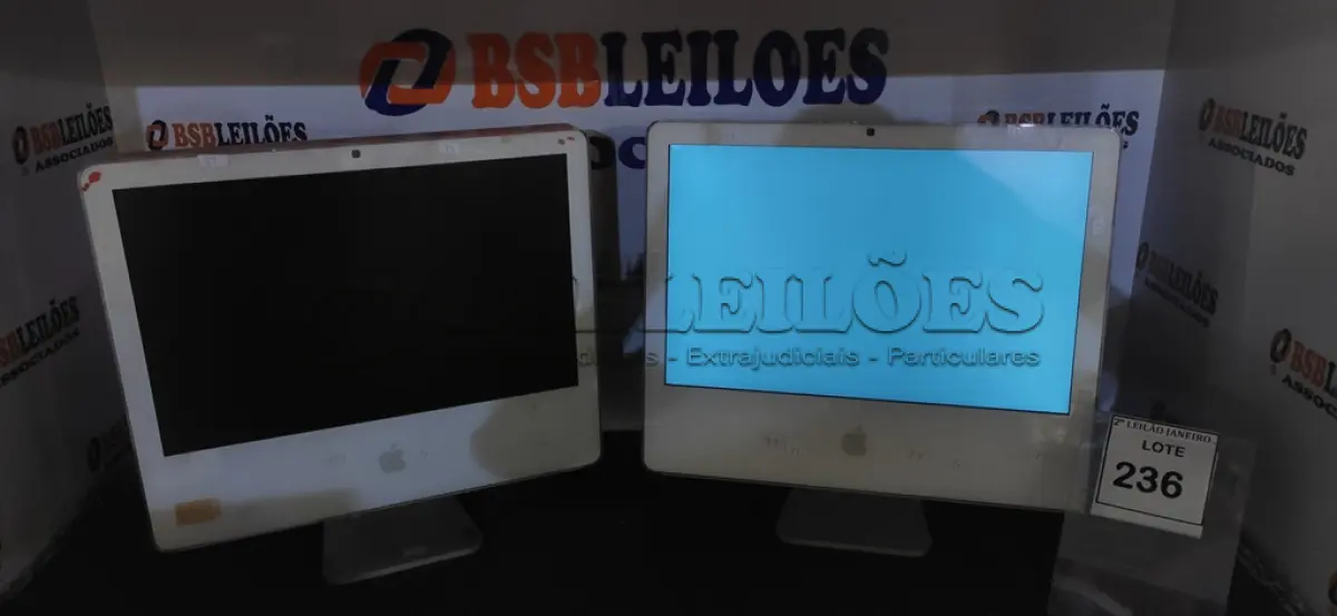 LOTE 236 - 02 IMACS APPLE. (NO ESTADO) ATENÇÃO! FAZER A VISITAÇÃO ANTES DE ARREMATAR, NÃO SABEMOS SE FUNCIONA, LEILÃO NÃO TEM GARANTIA E NEM DEVOLUÇÃO, SUJEITO A POSSÍVEIS AVARIAS VISÍVEIS/OCULTAS E/OU AUSÊNCIA DE COMPONENTES.