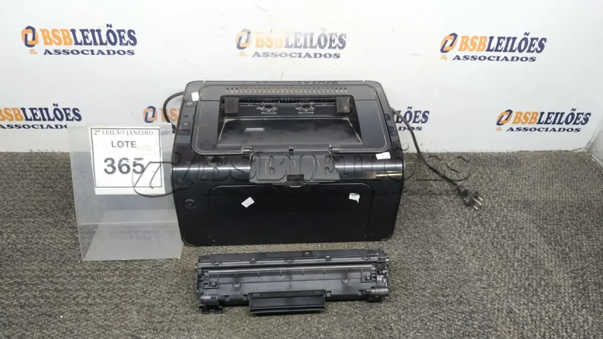 LOTE 365 - 01 IMPRESSORA MODELO CE657A MARCA HP E 01 CARTUCHO DE TONNER. (NO ESTADO) ATENÇÃO! FAZER A VISITAÇÃO ANTES DE ARREMATAR, NÃO SABEMOS SE FUNCIONA, LEILÃO NÃO TEM GARANTIA E NEM DEVOLUÇÃO, SUJEITO A POSSÍVEIS AVARIAS VISÍVEIS/OCULTAS E/OU AUSÊNCIA DE COMPONENTES.