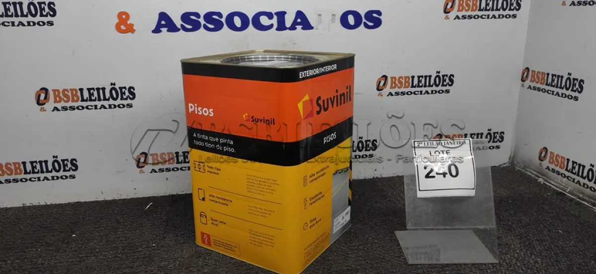 LOTE 240 - 01 TINTA DE PISOS EXTERIOR 18L NA COR FOSCO CINZA ESCURO MARCA SUVINIL. (NO ESTADO) ATENÇÃO! FAZER A VISITAÇÃO ANTES DE ARREMATAR, NÃO SABEMOS SE FUNCIONA, LEILÃO NÃO TEM GARANTIA E NEM DEVOLUÇÃO, SUJEITO A POSSÍVEIS AVARIAS VISÍVEIS/OCULTAS E/OU AUSÊNCIA DE COMPONENTES.