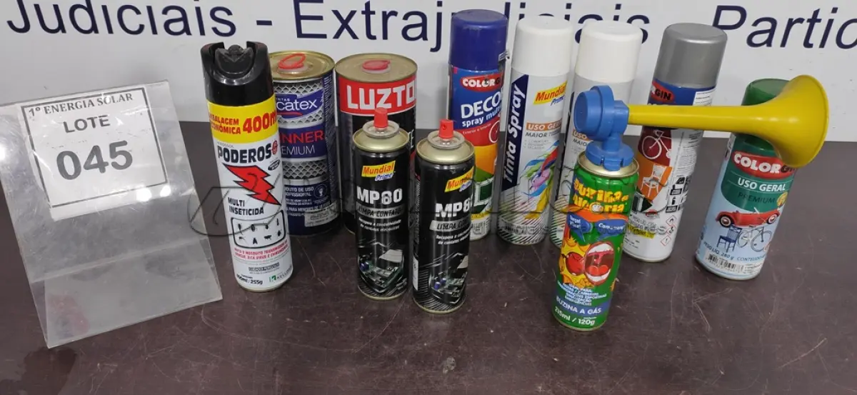 LOTE 045 - 01 LOTE COM LATAS DE SOLVENTES, TINTAS EM SPRAY E LIMPA CONTATO. (NO ESTADO) ATENÇÃO! FAZER A VISITAÇÃO ANTES DE ARREMATAR, NÃO SABEMOS SE FUNCIONA, LEILÃO NÃO TEM GARANTIA E NEM DEVOLUÇÃO, SUJEITO A POSSÍVEIS AVARIAS VISÍVEIS/OCULTAS E/OU AUSÊNCIA DE COMPONENTES.