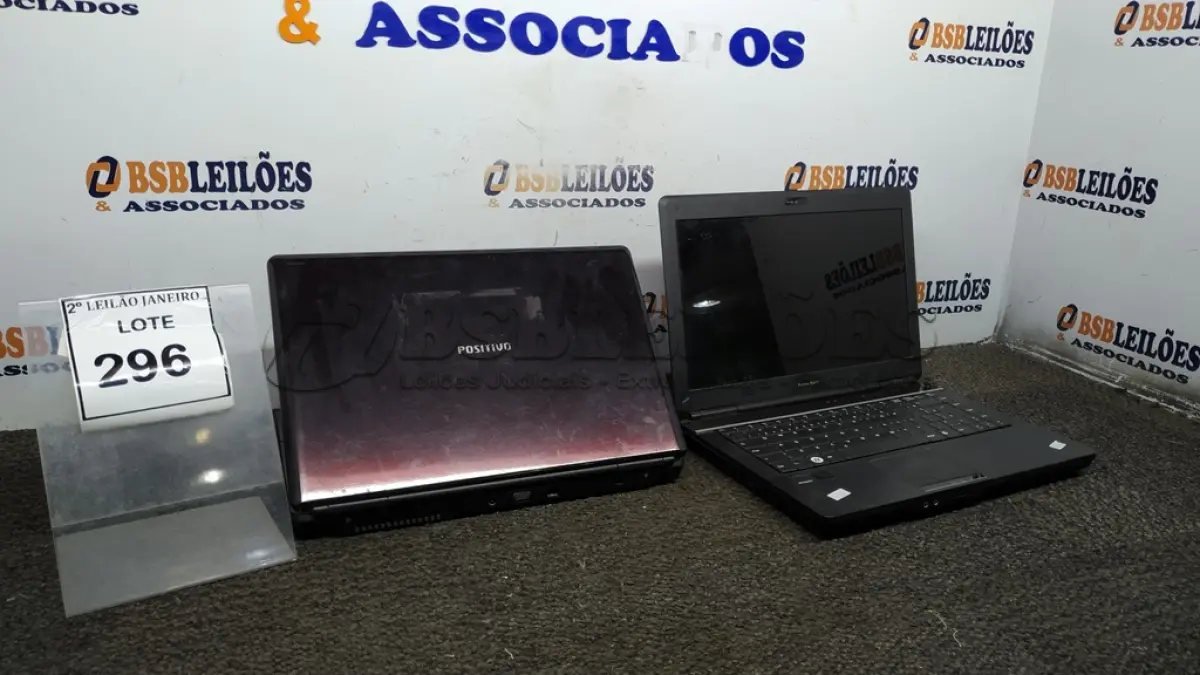 LOTE 296 - 02 NOTEBOOKS MARCA POITIVO SEM FONTE. (NO ESTADO) ATENÇÃO! FAZER A VISITAÇÃO ANTES DE ARREMATAR, NÃO SABEMOS SE FUNCIONA. LEILÃO NÃO TEM GARANTIA E NEM DEVOLUÇÃO, SUJEITO A POSSÍVEIS AVARIAS VISÍVEIS/OCULTAS E/OU AUSÊNCIA DE COMPONENTES.