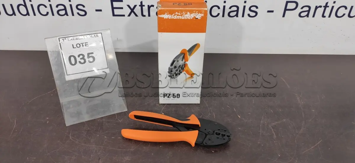 LOTE 035 - 01 ALICATE PARA CRIMPAGEM WEIDMULLER PZ 50. (NO ESTADO) ATENÇÃO! FAZER A VISITAÇÃO ANTES DE ARREMATAR, NÃO SABEMOS SE FUNCIONA, LEILÃO NÃO TEM GARANTIA E NEM DEVOLUÇÃO, SUJEITO A POSSÍVEIS AVARIAS VISÍVEIS/OCULTAS E/OU AUSÊNCIA DE COMPONENTES.