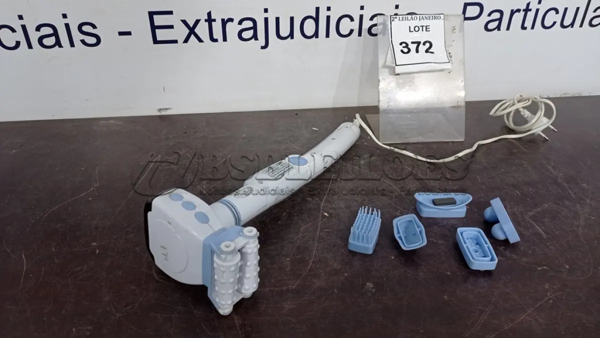 LOTE 372 - 01 MASSAGEADOR PESSOAL. (NO ESTADO) ATENÇÃO! FAZER A VISITAÇÃO ANTES DE ARREMATAR, NÃO SABEMOS SE FUNCIONA. LEILÃO NÃO TEM GARANTIA E NEM DEVOLUÇÃO, SUJEITO A POSSÍVEIS AVARIAS VISÍVEIS/OCULTAS E/OU AUSÊNCIA DE COMPONENTES.