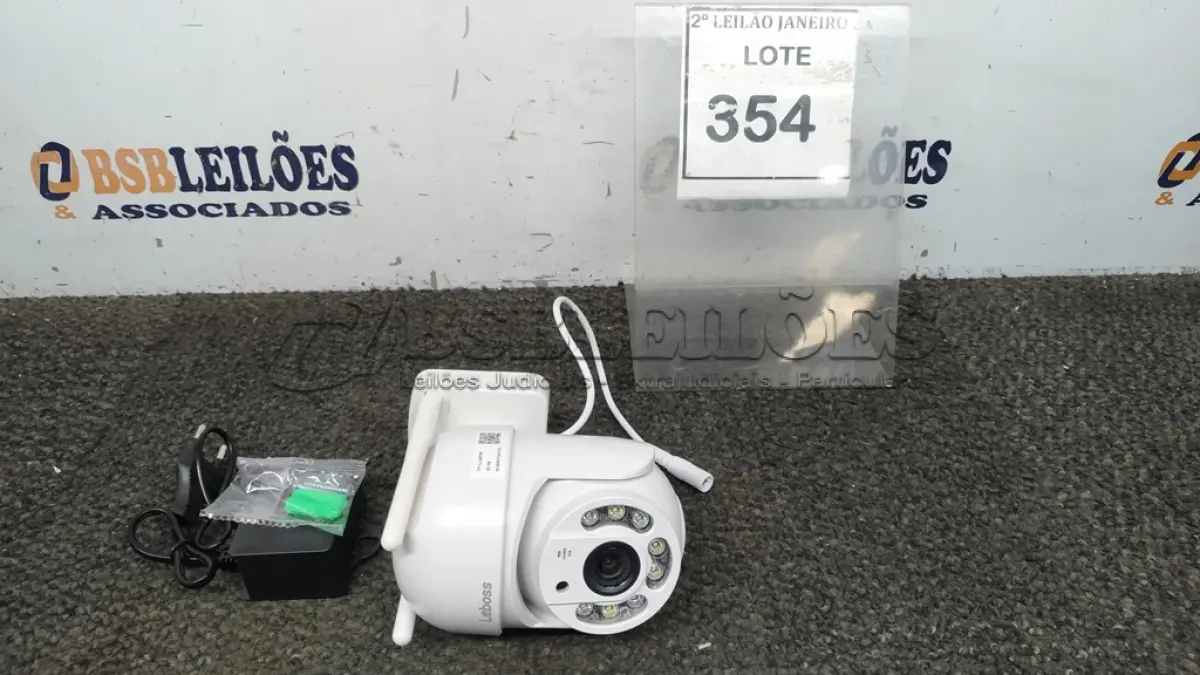 LOTE 354 - 01 CÂMERA IP WIFI A PROVA D’ÁGUA COM VISÃO NOTURNA RASTREIO DE PESSOAS TRANSLAÇÃO E INCLINAÇÃO 360 GRAU APPS YOOSEE (PRODUTO NOVO). (NO ESTADO) ATENÇÃO! FAZER A VISITAÇÃO ANTES DE ARREMATAR, NÃO SABEMOS SE FUNCIONA. LEILÃO NÃO TEM GARANTIA E NEM DEVOLUÇÃO, SUJEITO A POSSÍVEIS AVARIAS VISÍVEIS/OCULTAS E/OU AUSÊNCIA DE COMPONENTES.