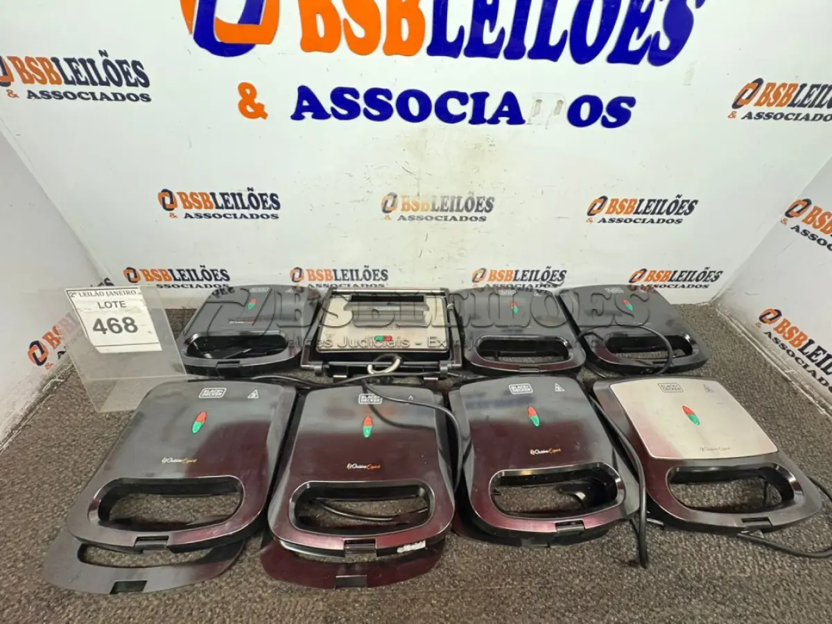 LOTE 468 - 08 SANDUICHEIRAS ELÉTRICAS MARCA BLACK DECKER. (NO ESTADO) ATENÇÃO! FAZER A VISITAÇÃO ANTES DE ARREMATAR, NÃO SABEMOS SE FUNCIONA, LEILÃO NÃO TEM GARANTIA E NEM DEVOLUÇÃO, SUJEITO A POSSÍVEIS AVARIAS VISÍVEIS/OCULTAS E/OU AUSÊNCIA DE COMPONENTES.