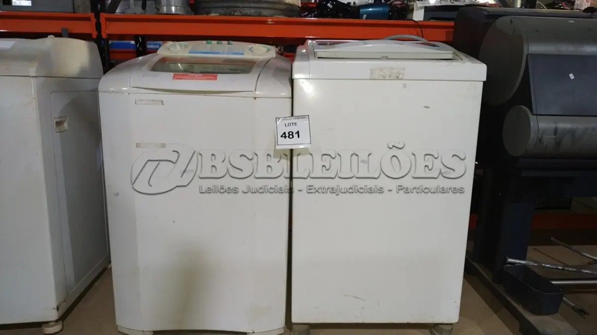 LOTE 481 - 02 MÁQUINAS DE LAVAR PARA RETIRADA DE PEÇAS. (NO ESTADO) ATENÇÃO! FAZER A VISITAÇÃO ANTES DE ARREMATAR, NÃO SABEMOS SE FUNCIONA, LEILÃO NÃO TEM GARANTIA E NEM DEVOLUÇÃO, SUJEITO A POSSÍVEIS AVARIAS VISÍVEIS/OCULTAS E/OU AUSÊNCIA DE COMPONENTES.