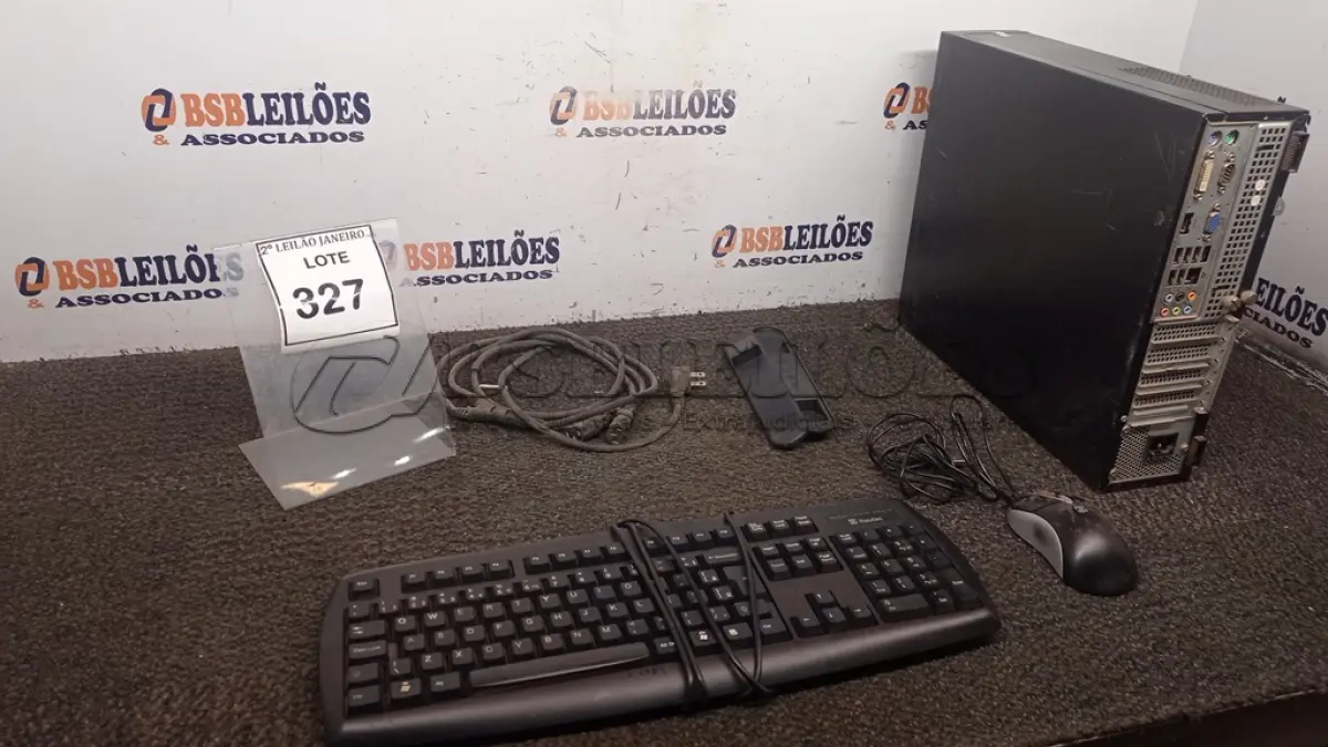 LOTE 327 - 01 CPU INFORWAY 4GB HD 500, 01 MOUSE, 01 TECLADO, 01 BASE DE CPU, 01 CABO DE FORÇA. (NO ESTADO) ATENÇÃO! FAZER A VISITAÇÃO ANTES DE ARREMATAR, NÃO SABEMOS SE FUNCIONA. LEILÃO NÃO TEM GARANTIA E NEM DEVOLUÇÃO, SUJEITO A POSSÍVEIS AVARIAS VISÍVEIS/OCULTAS E/OU AUSÊNCIA DE COMPONENTES.