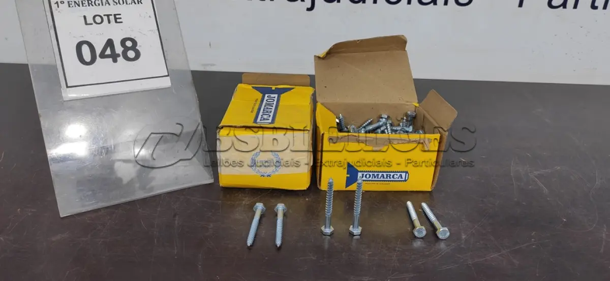 LOTE 048 - 02 CAIXAS COM PARAFUSOS SEXTAVADOS 1/4X55. (NO ESTADO) ATENÇÃO! FAZER A VISITAÇÃO ANTES DE ARREMATAR, NÃO SABEMOS SE FUNCIONA, LEILÃO NÃO TEM GARANTIA E NEM DEVOLUÇÃO, SUJEITO A POSSÍVEIS AVARIAS VISÍVEIS/OCULTAS E/OU AUSÊNCIA DE COMPONENTES.