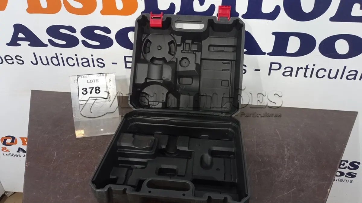 LOTE 378 - 01 MALETA PARA GUARDA FERRAMENTAS (PRODUTO NOVO). (NO ESTADO) ATENÇÃO! FAZER A VISITAÇÃO ANTES DE ARREMATAR, NÃO SABEMOS SE FUNCIONA. LEILÃO NÃO TEM GARANTIA E NEM DEVOLUÇÃO, SUJEITO A POSSÍVEIS AVARIAS VISÍVEIS/OCULTAS E/OU AUSÊNCIA DE COMPONENTES.