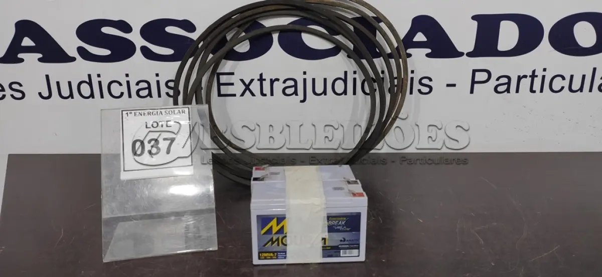 LOTE 037 - 06 CORREIAS A-44 E 02 BATERIAS MOURA 12MVA 7AH PARA NOBREAK. (NO ESTADO) ATENÇÃO! FAZER A VISITAÇÃO ANTES DE ARREMATAR, NÃO SABEMOS SE FUNCIONA, LEILÃO NÃO TEM GARANTIA E NEM DEVOLUÇÃO, SUJEITO A POSSÍVEIS AVARIAS VISÍVEIS/OCULTAS E/OU AUSÊNCIA DE COMPONENTES.