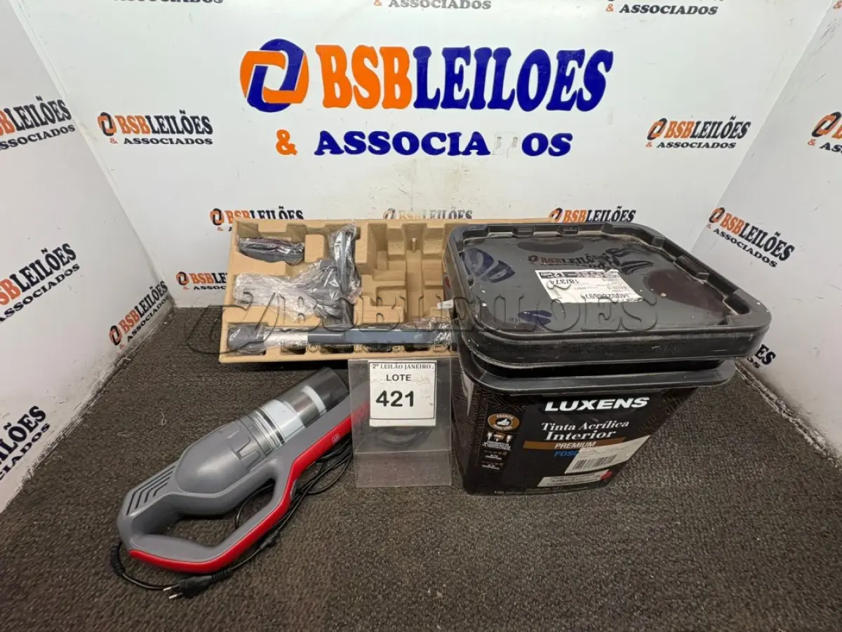 LOTE 421 - 01 BALDE DE TINTA ACRÍLICA INTERIOR PREMIUM DE 18L CREAM FOSCO MARCA LUXENS. (NO ESTADO) ATENÇÃO! FAZER A VISITAÇÃO ANTES DE ARREMATAR, NÃO SABEMOS SE FUNCIONA, LEILÃO NÃO TEM GARANTIA E NEM DEVOLUÇÃO, SUJEITO A POSSÍVEIS AVARIAS VISÍVEIS/OCULTAS E/OU AUSÊNCIA DE COMPONENTES.