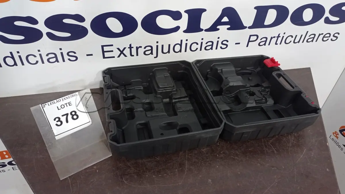 LOTE 378 - 01 MALETA PARA GUARDA FERRAMENTAS (PRODUTO NOVO). (NO ESTADO) ATENÇÃO! FAZER A VISITAÇÃO ANTES DE ARREMATAR, NÃO SABEMOS SE FUNCIONA. LEILÃO NÃO TEM GARANTIA E NEM DEVOLUÇÃO, SUJEITO A POSSÍVEIS AVARIAS VISÍVEIS/OCULTAS E/OU AUSÊNCIA DE COMPONENTES.