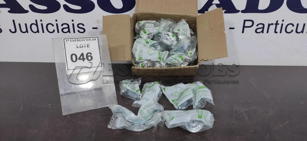 LOTE 046 - 01 CAIXA COM ABRAÇADEIRAS COPO 2.1/2”. (NO ESTADO) ATENÇÃO! FAZER A VISITAÇÃO ANTES DE ARREMATAR, NÃO SABEMOS SE FUNCIONA, LEILÃO NÃO TEM GARANTIA E NEM DEVOLUÇÃO, SUJEITO A POSSÍVEIS AVARIAS VISÍVEIS/OCULTAS E/OU AUSÊNCIA DE COMPONENTES.
