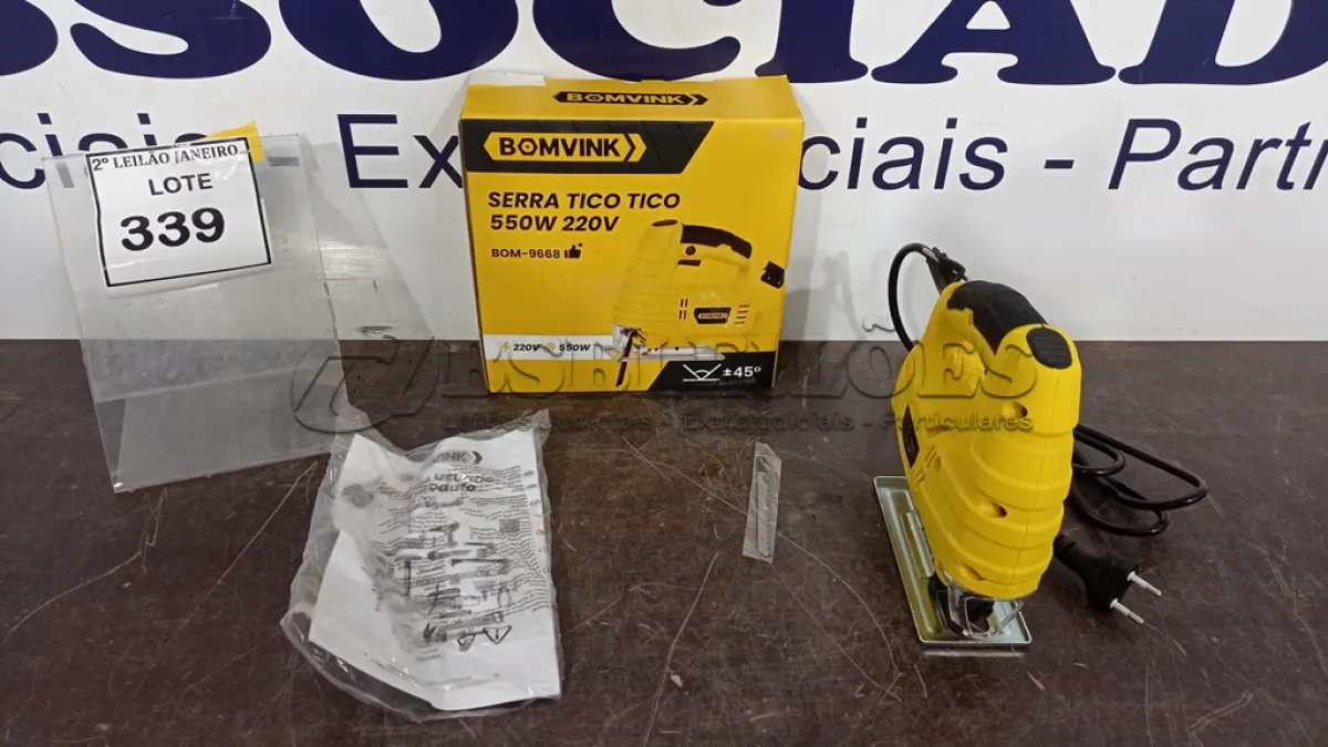 LOTE 339 - 01 SERRA TICO TICO 550W 220(PRODUTO NOVO). (NO ESTADO) ATENÇÃO! FAZER A VISITAÇÃO ANTES DE ARREMATAR, NÃO SABEMOS SE FUNCIONA. LEILÃO NÃO TEM GARANTIA E NEM DEVOLUÇÃO, SUJEITO A POSSÍVEIS AVARIAS VISÍVEIS/OCULTAS E/OU AUSÊNCIA DE COMPONENTES.