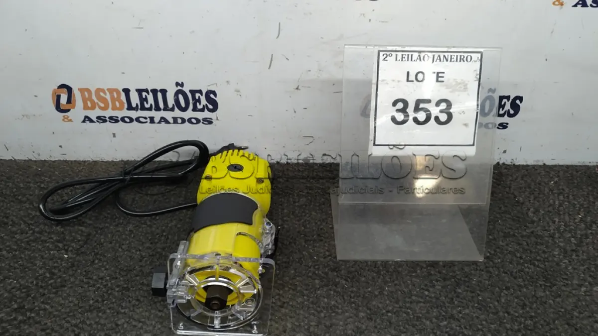 LOTE 353 - 01 TUPIA MAUAL LAMINADORA 600W 220V (PRODUTO NOVO. (NO ESTADO) ATENÇÃO! FAZER A VISITAÇÃO ANTES DE ARREMATAR, NÃO SABEMOS SE FUNCIONA. LEILÃO NÃO TEM GARANTIA E NEM DEVOLUÇÃO, SUJEITO A POSSÍVEIS AVARIAS VISÍVEIS/OCULTAS E/OU AUSÊNCIA DE COMPONENTES.