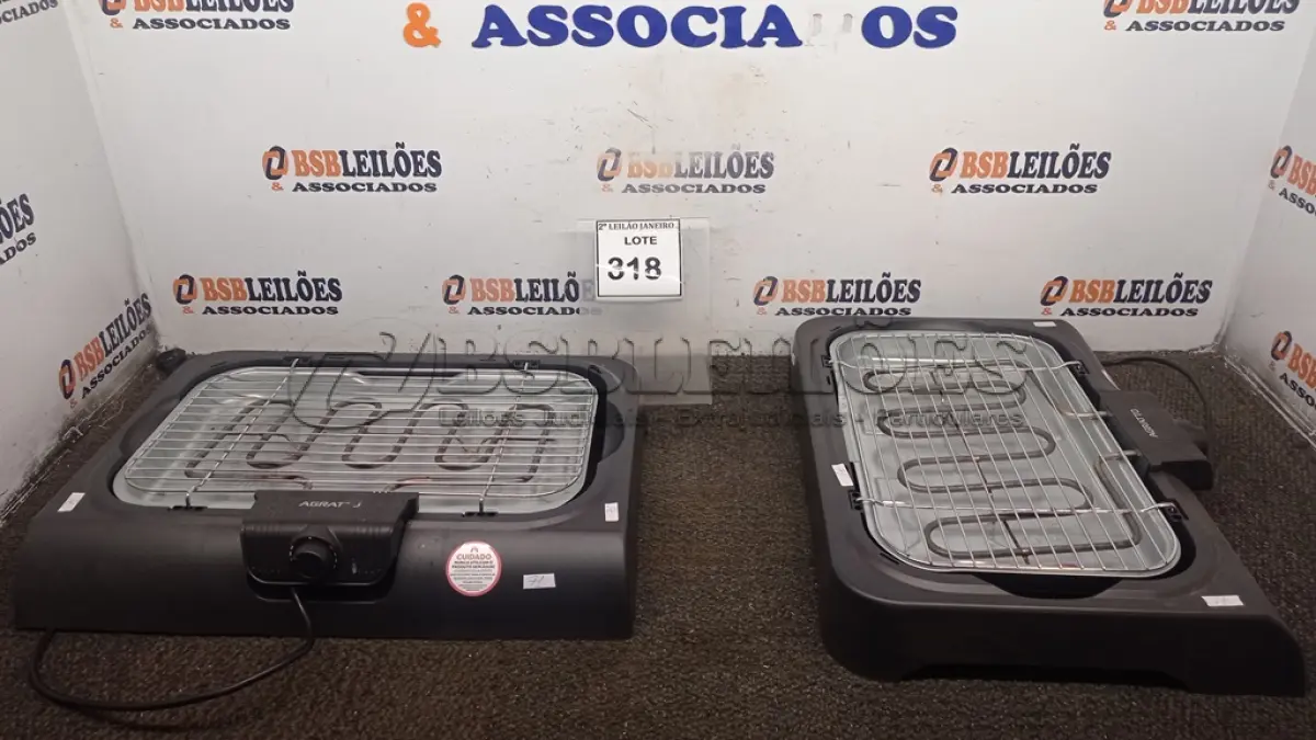 LOTE 318 - 02 CHURRASQUEIRAS ELÉTRICAS MARCA AGRATTO. (NO ESTADO) ATENÇÃO! FAZER A VISITAÇÃO ANTES DE ARREMATAR, NÃO SABEMOS SE FUNCIONA. LEILÃO NÃO TEM GARANTIA E NEM DEVOLUÇÃO, SUJEITO A POSSÍVEIS AVARIAS VISÍVEIS/OCULTAS E/OU AUSÊNCIA DE COMPONENTES.