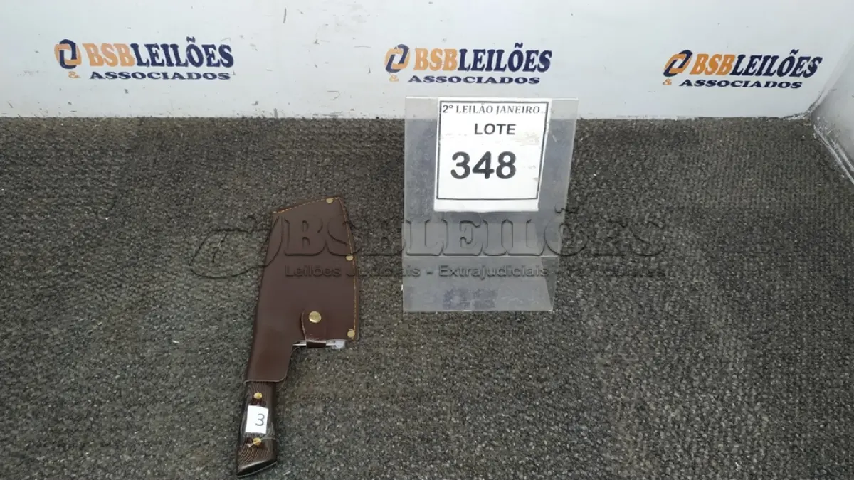 LOTE 348 - 01 CUTELO RÚSTICO FULL TANG CABO DE MADEIRA   COM BAINHA (PRODUTO NOVO). (NO ESTADO) ATENÇÃO! FAZER A VISITAÇÃO ANTES DE ARREMATAR, NÃO SABEMOS SE FUNCIONA. LEILÃO NÃO TEM GARANTIA E NEM DEVOLUÇÃO, SUJEITO A POSSÍVEIS AVARIAS VISÍVEIS/OCULTAS E/OU AUSÊNCIA DE COMPONENTES.