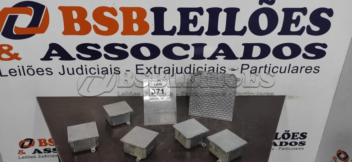 LOTE 071 - 01 LOTE COM CAIXAS DE PASSAGEM EM ALUMÍNIO 20X20, 10X10 E CAIXA AMARELAS PARA DRYWALL 4X2. (NO ESTADO) ATENÇÃO! FAZER A VISITAÇÃO ANTES DE ARREMATAR, NÃO SABEMOS SE FUNCIONA, LEILÃO NÃO TEM GARANTIA E NEM DEVOLUÇÃO, SUJEITO A POSSÍVEIS AVARIAS VISÍVEIS/OCULTAS E/OU AUSÊNCIA DE COMPONENTES.