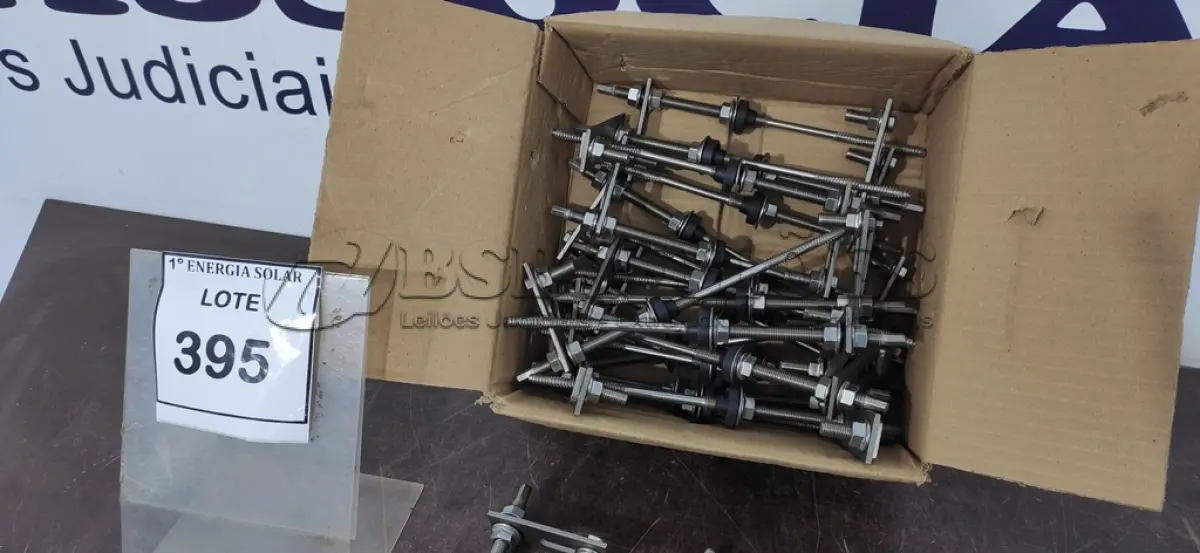 LOTE 395 - 01 CAIXA COM PARAFUSOS DE FIXAÇÃO METÁLICO M10 X 250MM AÇO INOX.  (NO ESTADO) ATENÇÃO! FAZER A VISITAÇÃO ANTES DE ARREMATAR, NÃO SABEMOS SE FUNCIONA, LEILÃO NÃO TEM GARANTIA E NEM DEVOLUÇÃO, SUJEITO A POSSÍVEIS AVARIAS VISÍVEIS/OCULTAS E/OU