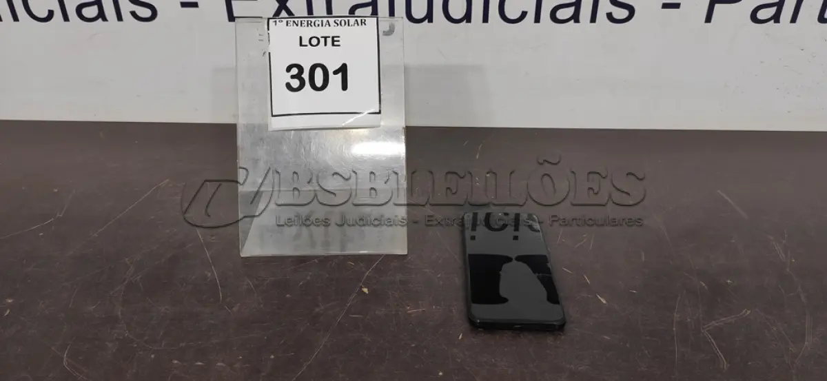 LOTE 301 - 01 CELULAR SAMSUNG GALAXY CORE A03. (NO ESTADO) ATENÇÃO! FAZER A VISITAÇÃO ANTES DE ARREMATAR, NÃO SABEMOS SE FUNCIONA, LEILÃO NÃO TEM GARANTIA E NEM DEVOLUÇÃO, SUJEITO A POSSÍVEIS AVARIAS VISÍVEIS/OCULTAS E/OU AUSÊNCIA DE COMPONENTES.