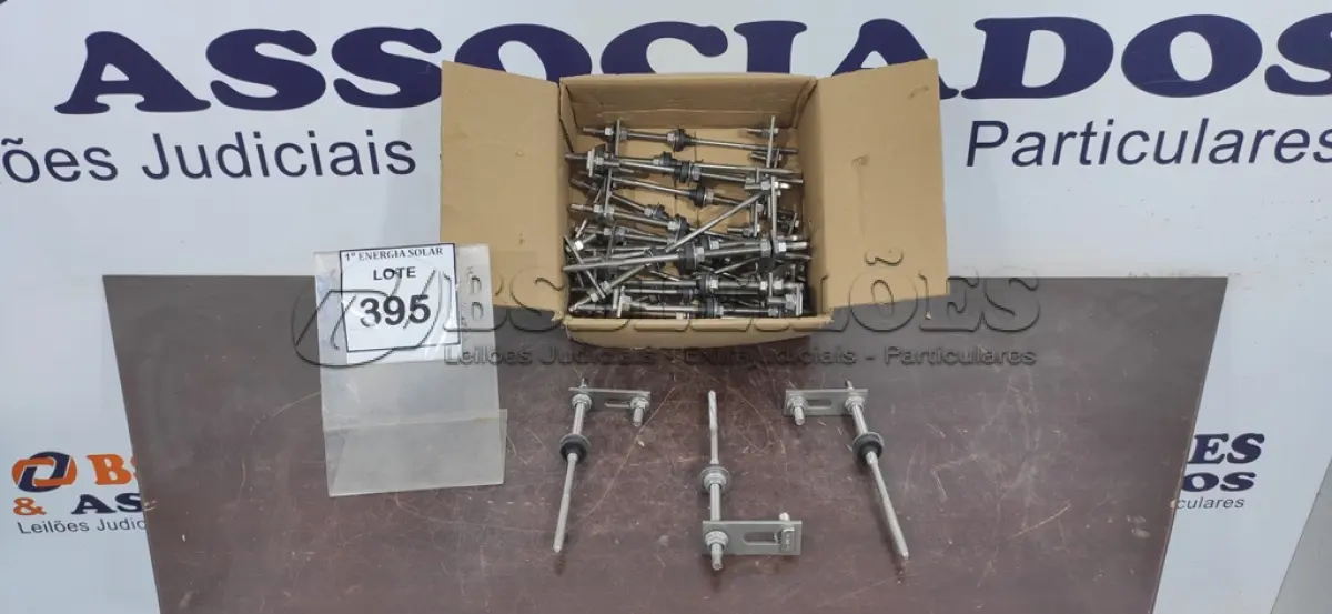 LOTE 395 - 01 CAIXA COM PARAFUSOS DE FIXAÇÃO METÁLICO M10 X 250MM AÇO INOX.  (NO ESTADO) ATENÇÃO! FAZER A VISITAÇÃO ANTES DE ARREMATAR, NÃO SABEMOS SE FUNCIONA, LEILÃO NÃO TEM GARANTIA E NEM DEVOLUÇÃO, SUJEITO A POSSÍVEIS AVARIAS VISÍVEIS/OCULTAS E/OU