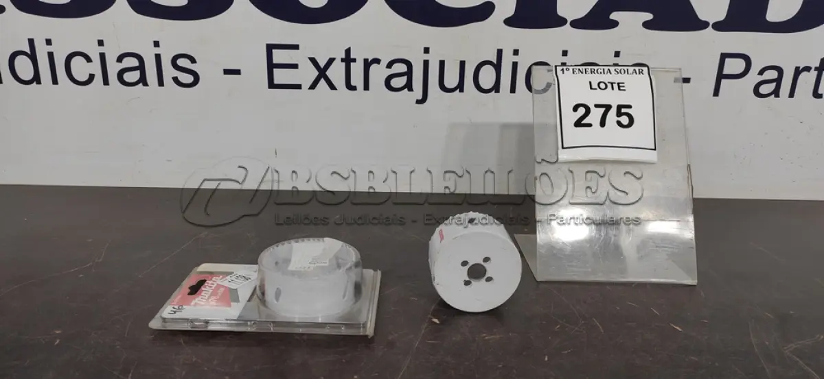 LOTE 275 - 01 SERRA COPO 76MM MARCA MAKITA. (NO ESTADO) ATENÇÃO! FAZER A VISITAÇÃO ANTES DE ARREMATAR, NÃO SABEMOS SE FUNCIONA, LEILÃO NÃO TEM GARANTIA E NEM DEVOLUÇÃO, SUJEITO A POSSÍVEIS AVARIAS VISÍVEIS/OCULTAS E/OU AUSÊNCIA DE COMPONENTES.