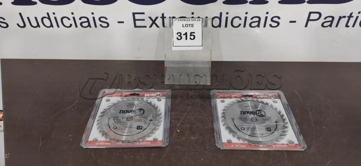 LOTE 315 - 02 LÂMINAS DE SERRA CIRCULAR PARA MADEIRA MARCA NOVE54. (NO ESTADO) ATENÇÃO! FAZER A VISITAÇÃO ANTES DE ARREMATAR, NÃO SABEMOS SE FUNCIONA, LEILÃO NÃO TEM GARANTIA E NEM DEVOLUÇÃO, SUJEITO A POSSÍVEIS AVARIAS VISÍVEIS/OCULTAS E/OU AUSÊNCIA DE COMPONENTES.