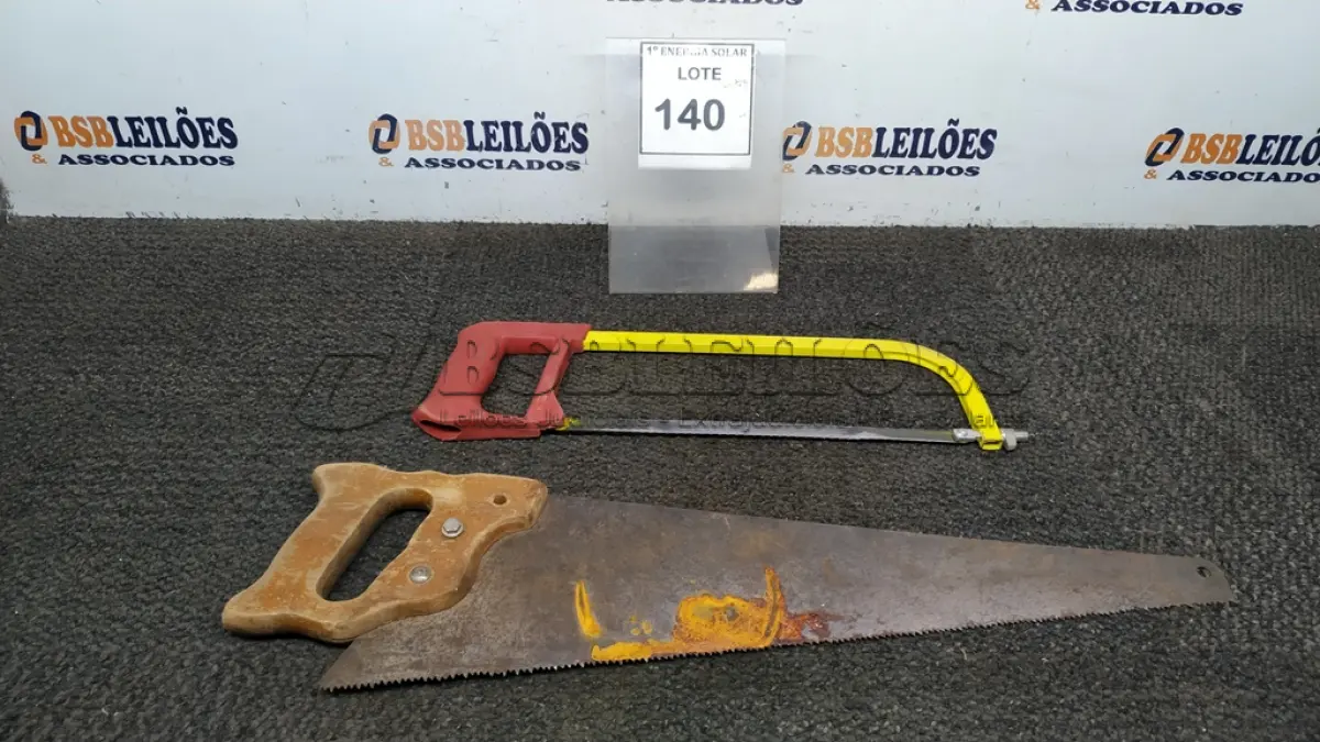 LOTE 140 - 01 ARCO DE SERRA E 01 SERROTE. (NO ESTADO) ATENÇÃO! FAZER A VISITAÇÃO ANTES DE ARREMATAR, NÃO SABEMOS SE FUNCIONA, LEILÃO NÃO TEM GARANTIA E NEM DEVOLUÇÃO, SUJEITO A POSSÍVEIS AVARIAS VISÍVEIS/OCULTAS E/OU AUSÊNCIA DE COMPONENTES.